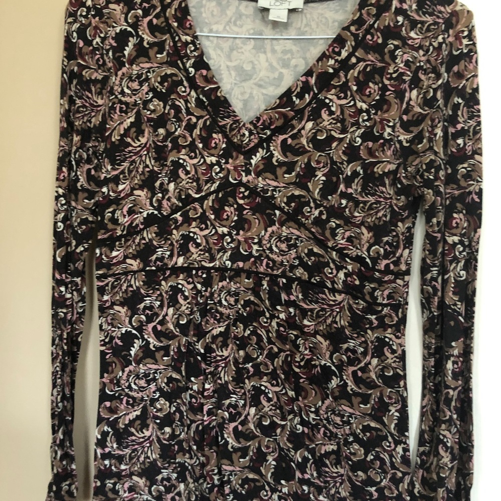 Vintage pattern V-Neck Knit top